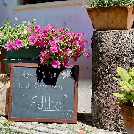 Zum Edlhof Otel
