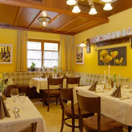 Zum Edlhof 3*